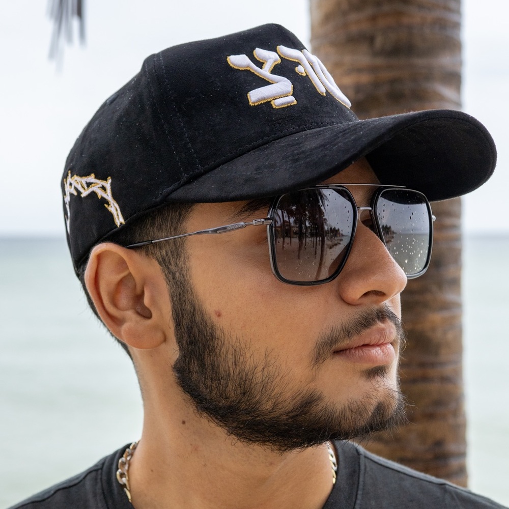 Meet your Posher, Tony